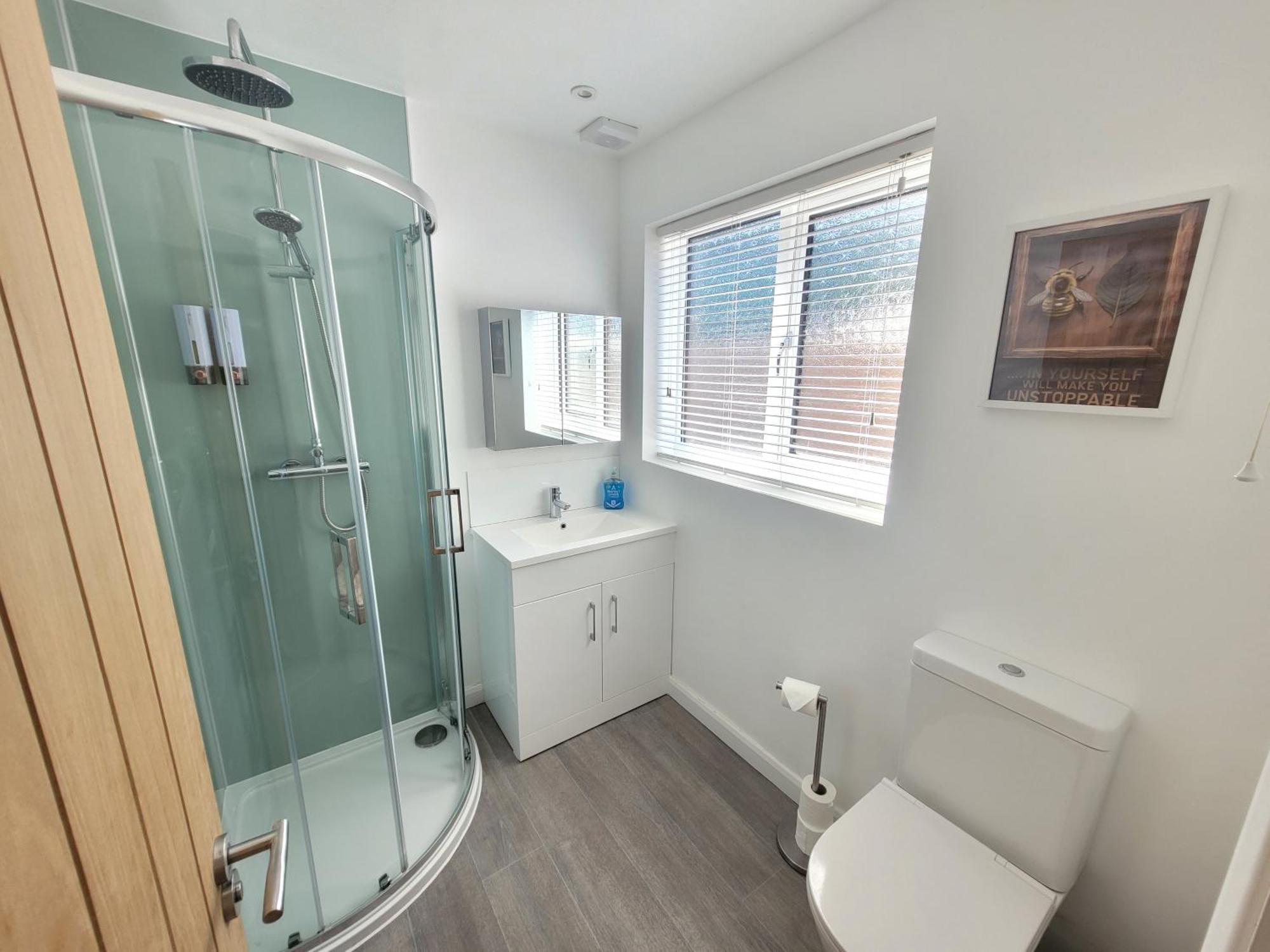 Bumblebee Bungalow - With Separate Office And Gaming Space By Catchpole Stays Colchester Exterior photo